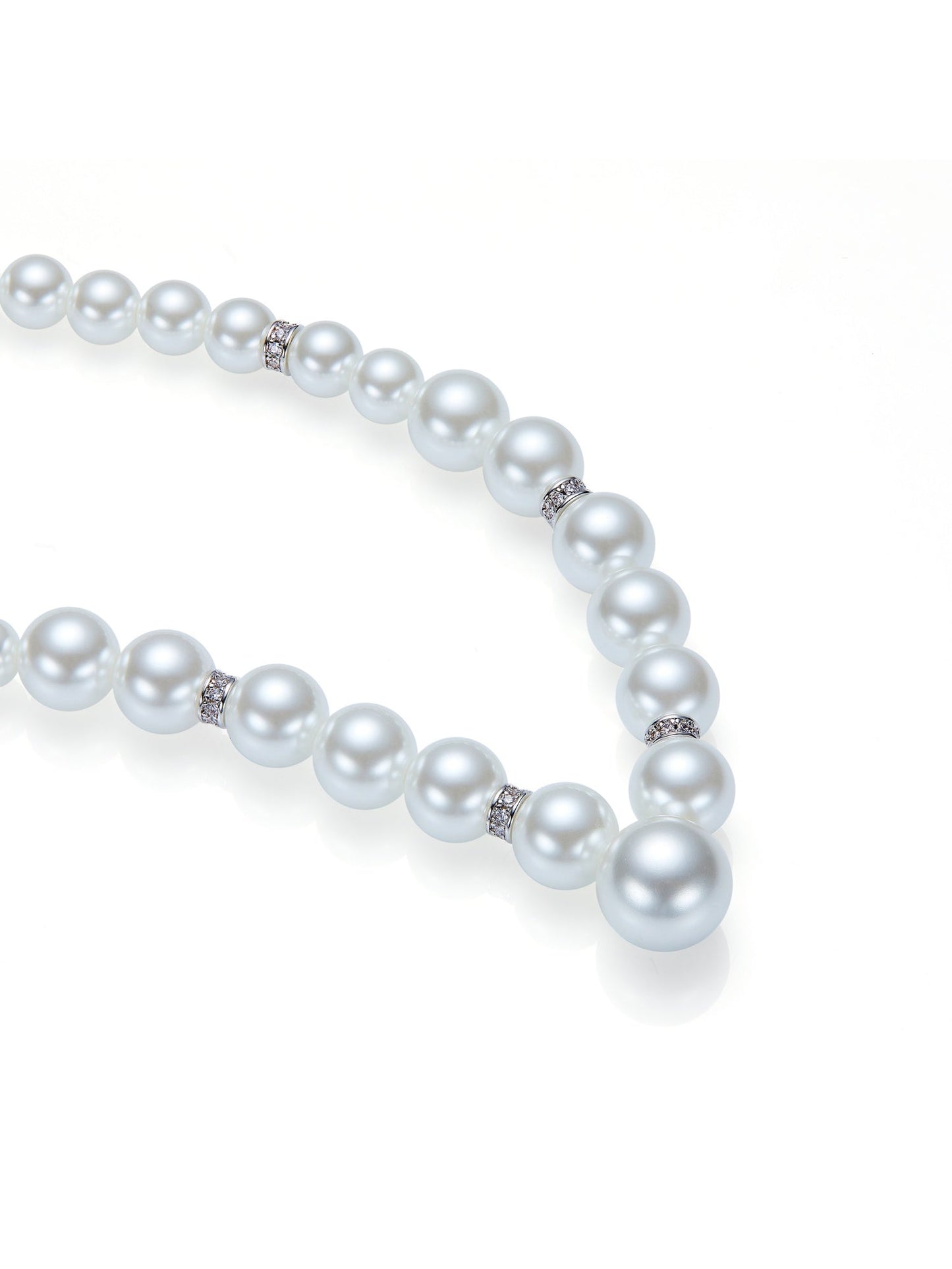 Noemie Graduated Pearl Necklace