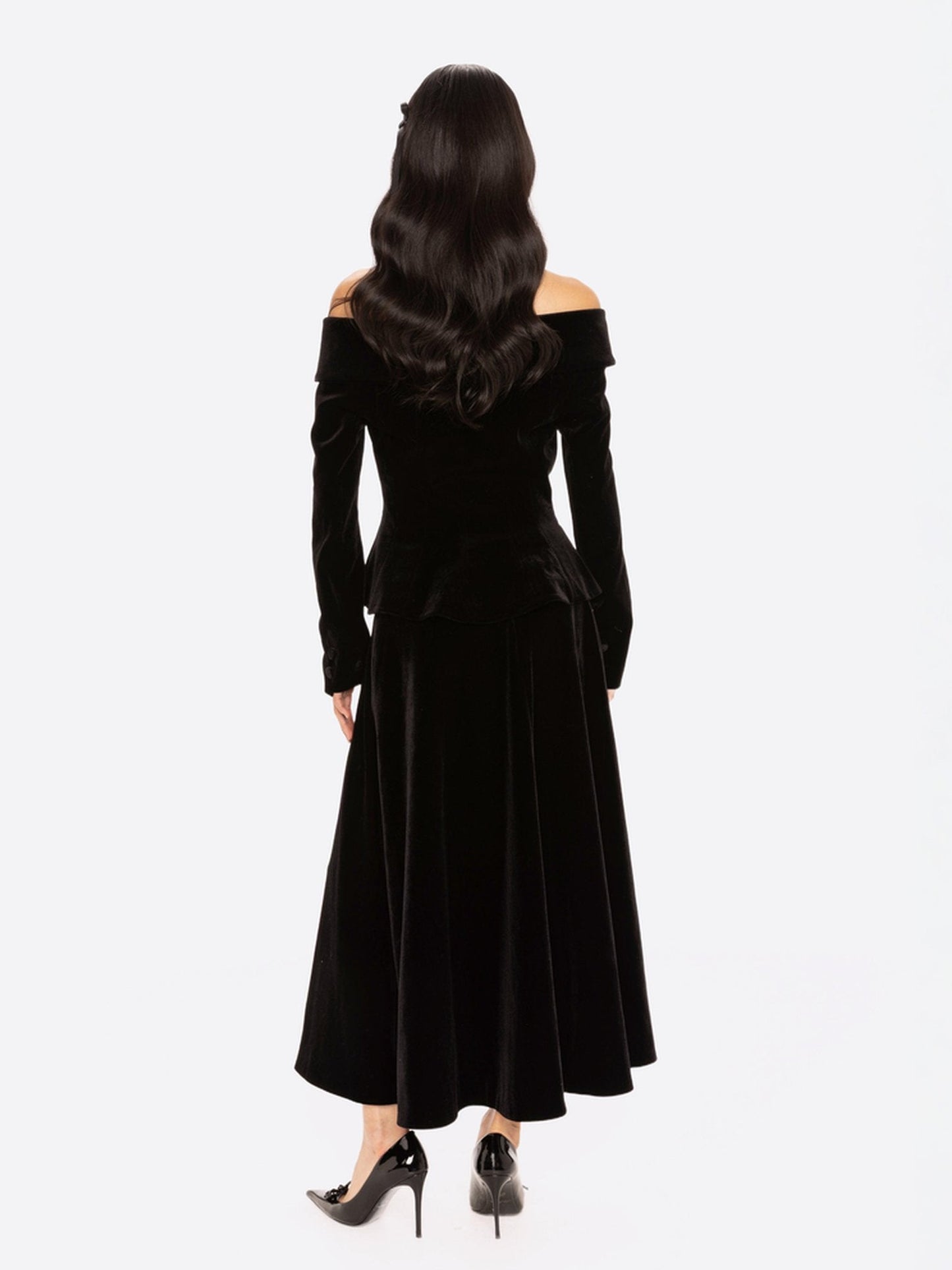 Blaire Velvet Maxi Skirt (Black)