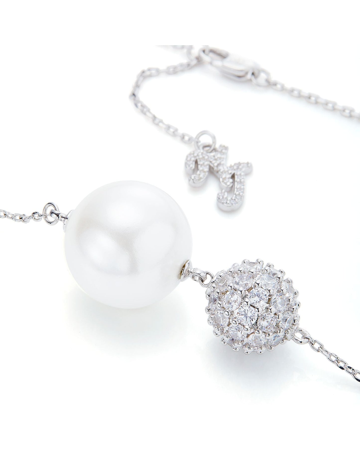 Elegance in Pearl