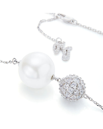 Elegance in Pearl
