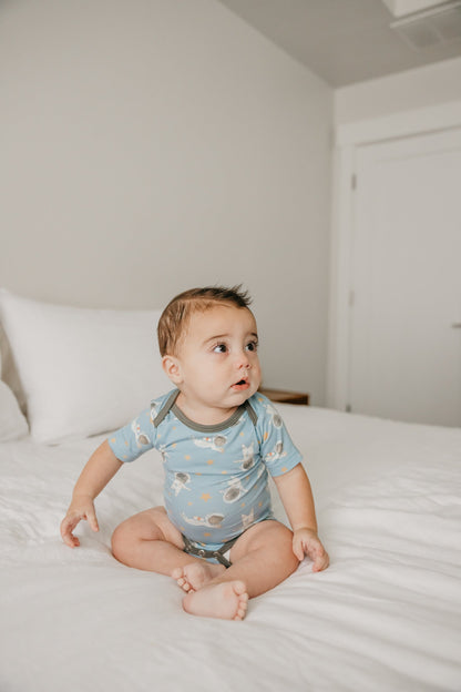 Short Sleeve Bodysuit - Neil