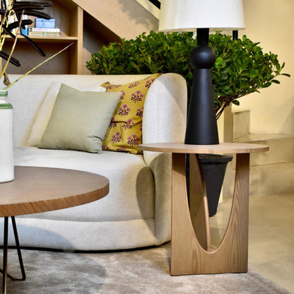 Accent Round table